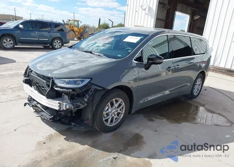 2025 Chrysler Pacifica Select из США, поврежденный, VIN 2C4RC1BG8SR538923